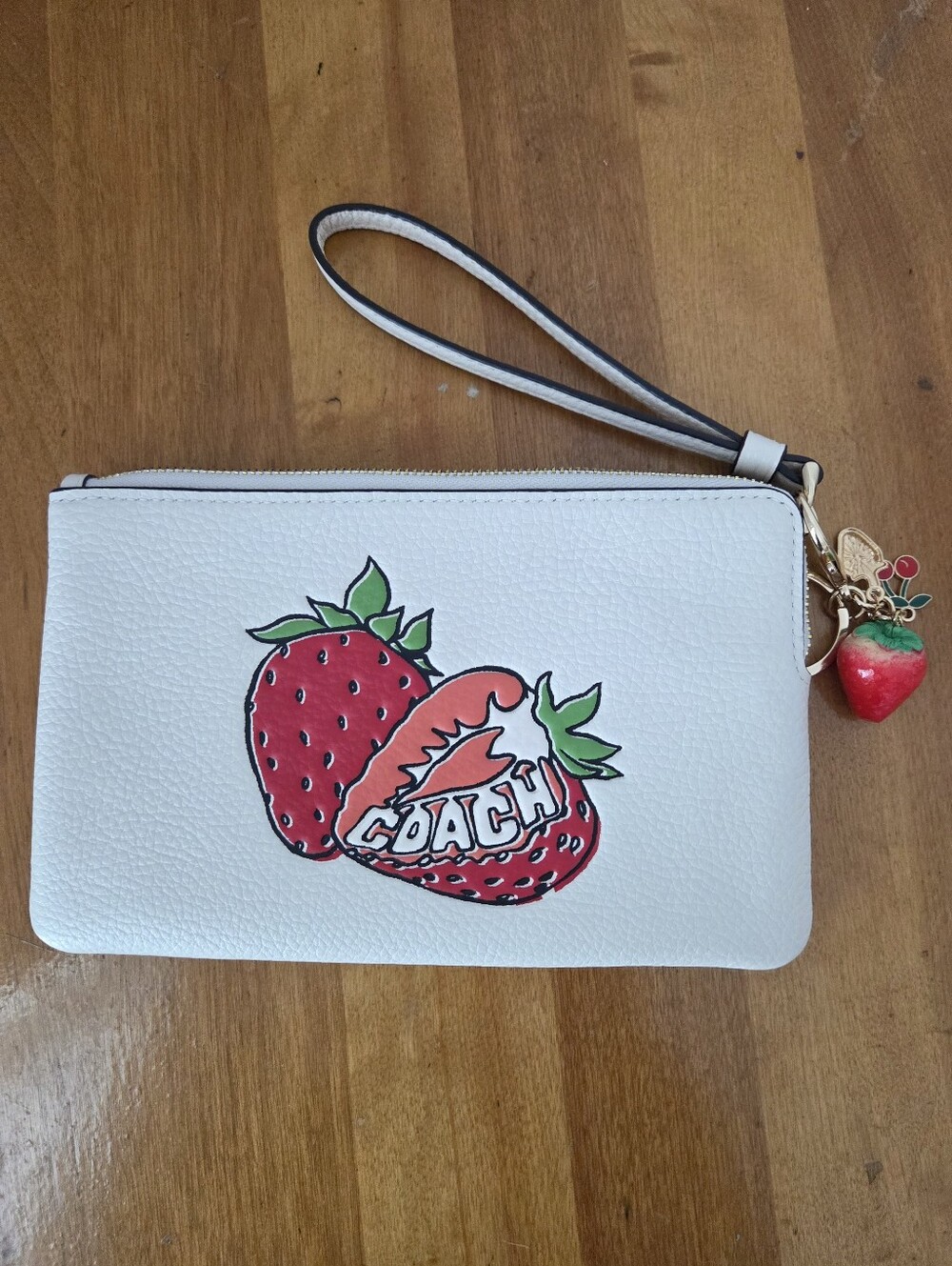 Large Coach New With Tags Corner Zip Strawberry Wristlet